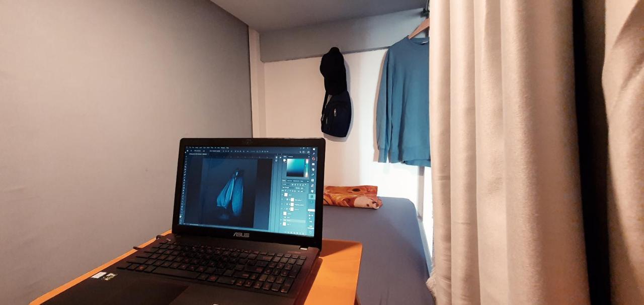 Tiny Room Hostel Toyapakeh Экстерьер фото